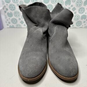Carlos Santana Leighton Womens 7.5 Ankle Boots Gray Suede Leather Slip On